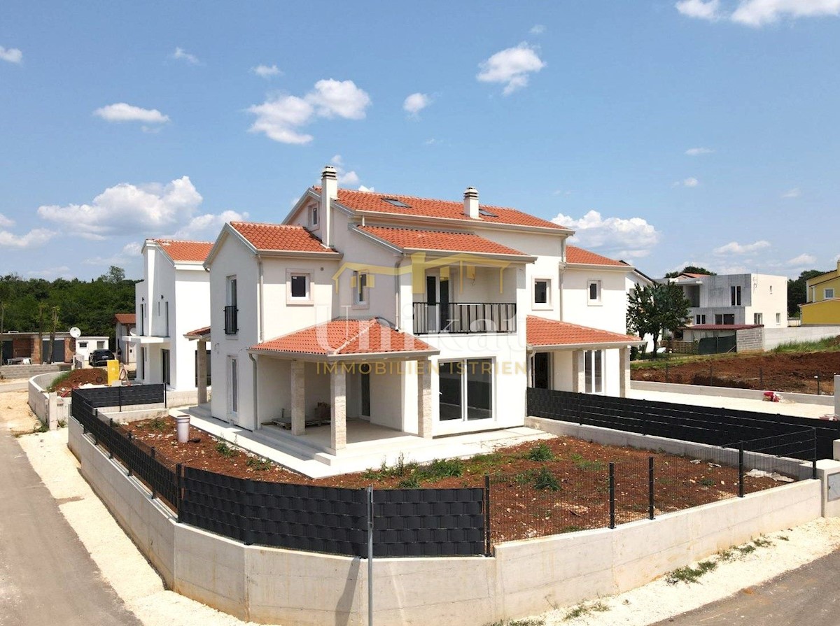 Neue Doppelhaushälfte nähe Meer